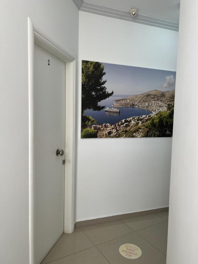 Seaside Rooms & Apartments Sarandë エクステリア 写真