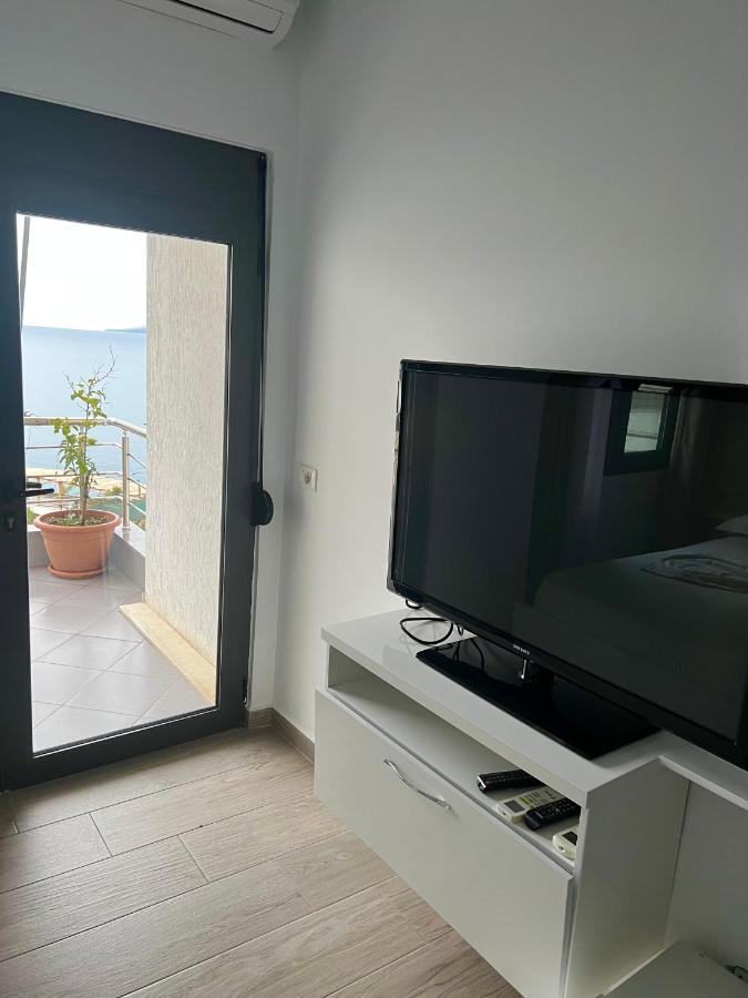 Seaside Rooms & Apartments Sarandë エクステリア 写真